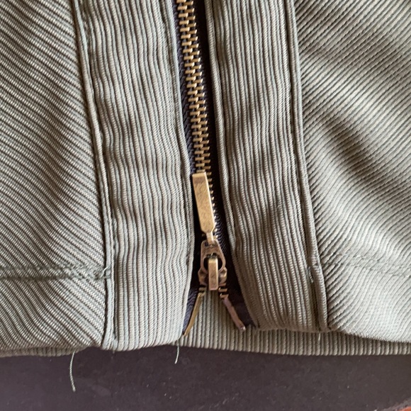 Charlotte Russe Army Green Front Zip Pencil Skirt - Picture 3 of 4